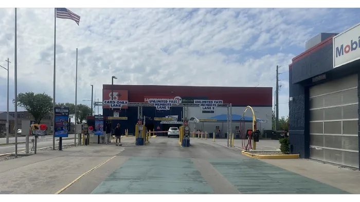 Speeder's Car Wash Picture 3