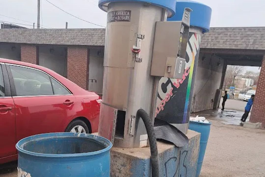 10th Street Car Wash