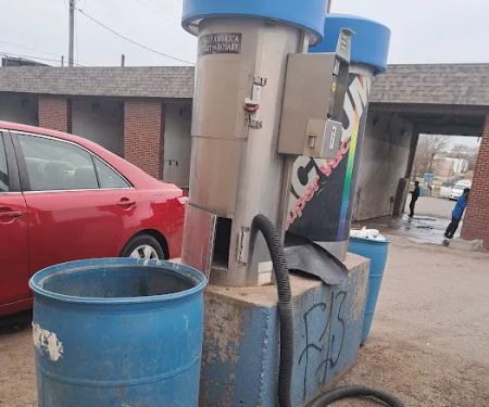 10th Street Car Wash