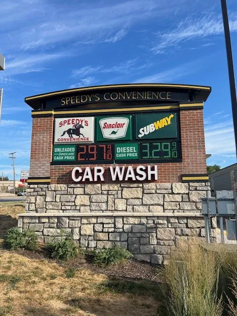Speedy's Car Wash Picture 5