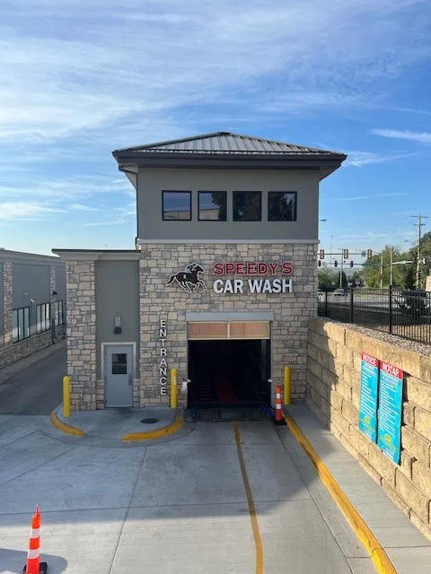 Speedy's Car Wash Picture 10