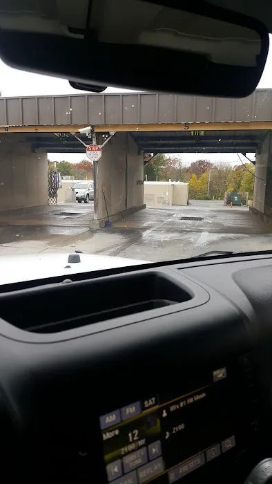 Mission Road Car Wash Picture 5