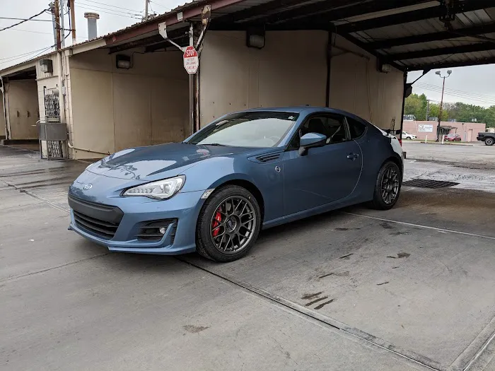 Mission Road Car Wash Picture 4