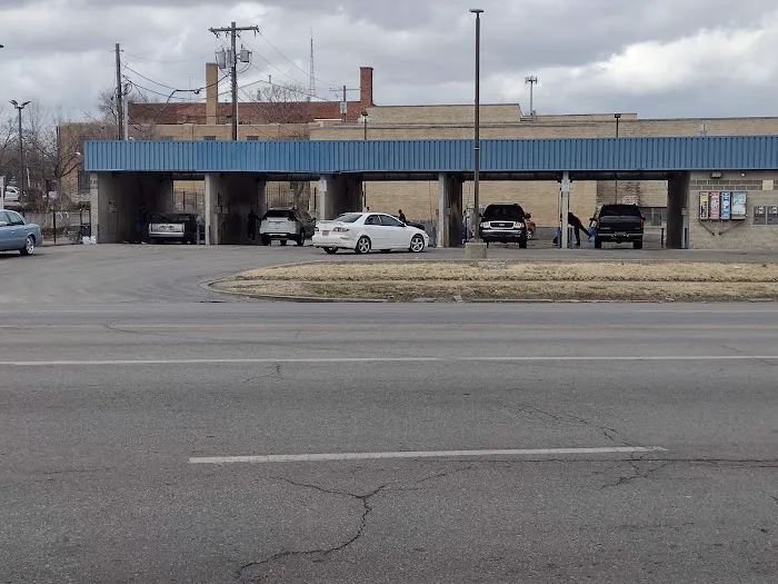 Midtown Car Wash Picture 6