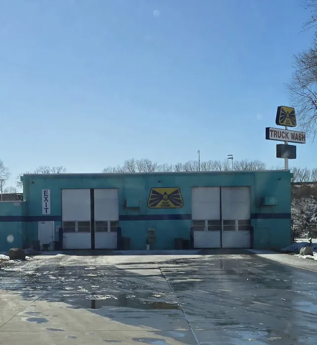 Blue Beacon Truck Wash of Kansas City, MO Picture 2