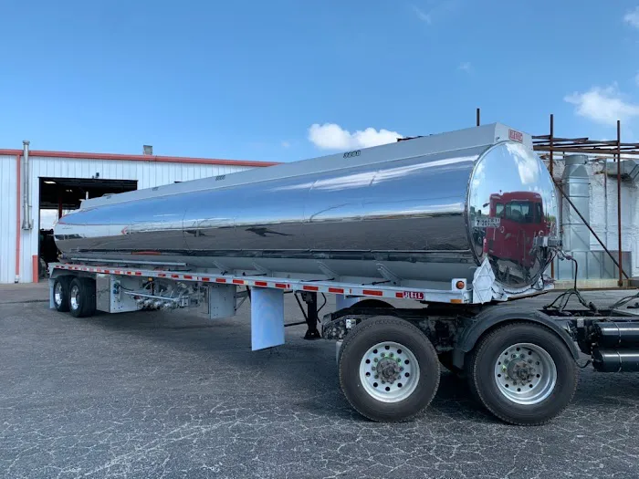 McCoys Truck Detailing Picture 1