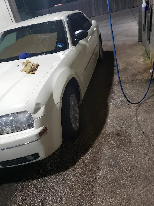 Car Wash Picture 3
