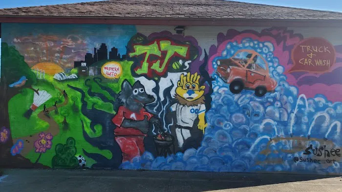 TJ's Truck & Car Wash Picture 3