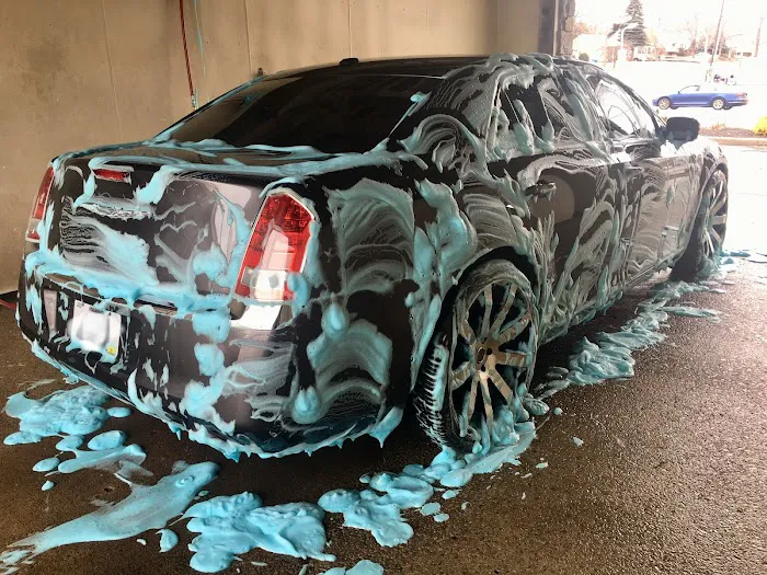 Wet Wash Car Wash Picture 4