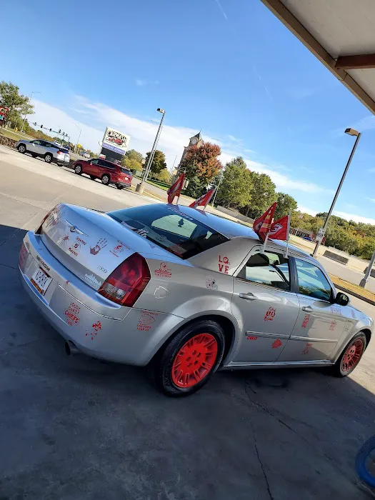 Riverside Car Wash Picture 6