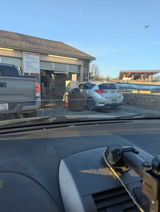 Riverside Car Wash Picture 8