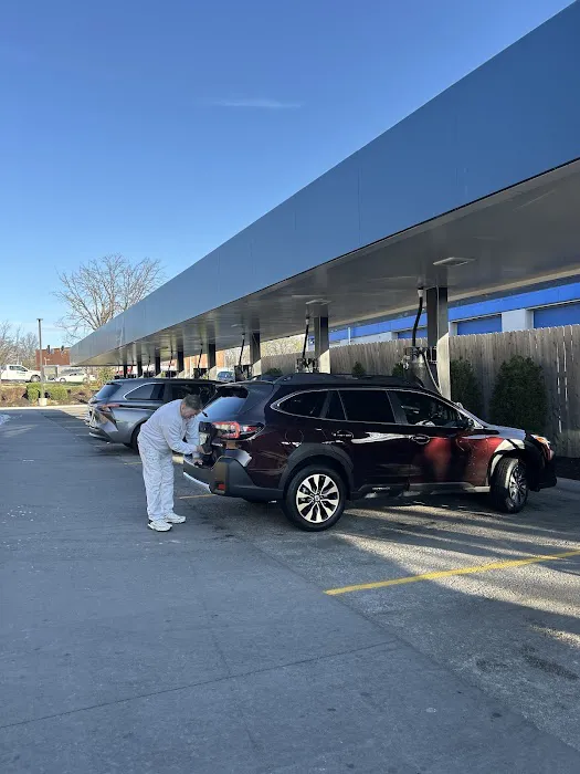 Tidal Wave Auto Spa | Car Wash Picture 7