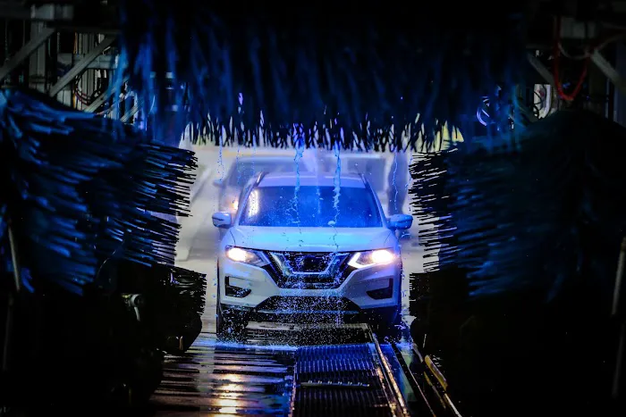 Tidal Wave Auto Spa | Car Wash Picture 5