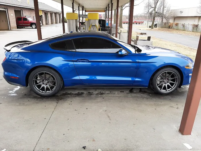 Highland Crest Car Wash Picture 2