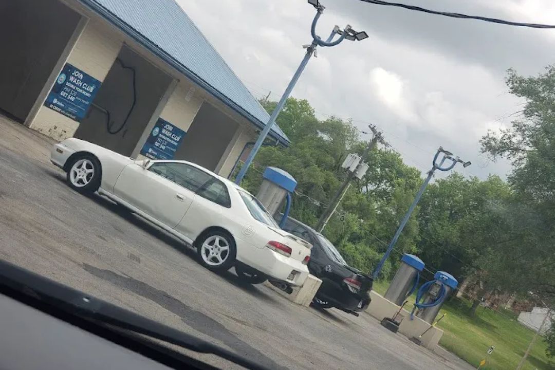 Christine's Sparkling Car Wash