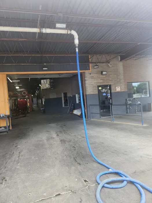 Diamond Finish Car Wash & Detail Center Picture 1