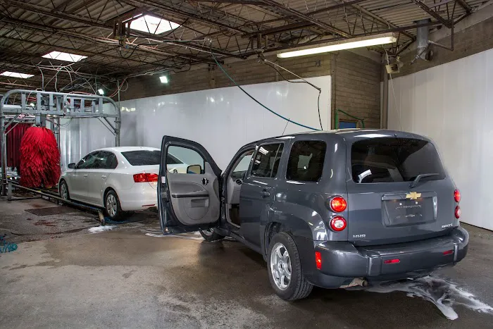 Diamond Finish Car Wash & Detail Center Picture 4