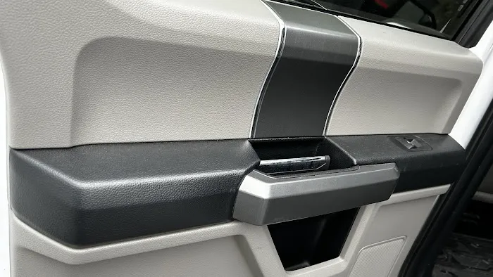 Diamond Finish Car Wash & Detail Center Picture 9