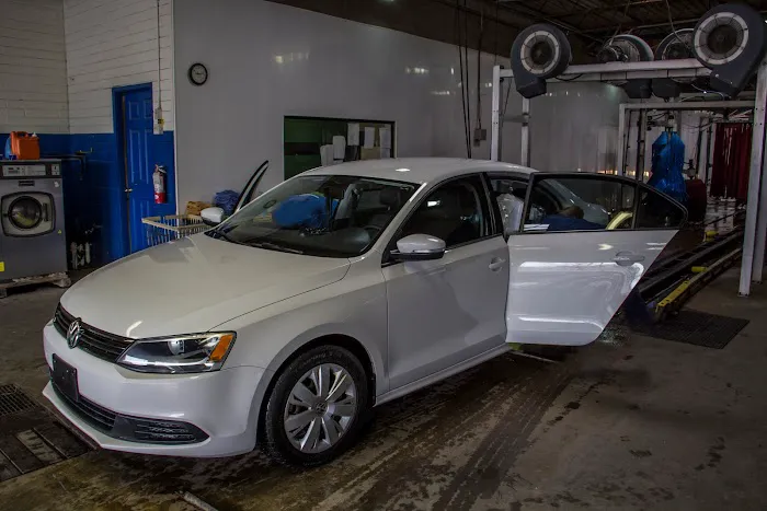 Diamond Finish Car Wash & Detail Center Picture 10