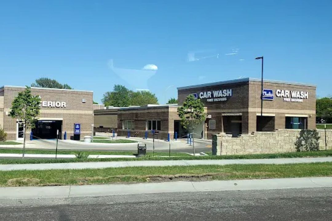 Charlie's Car Wash