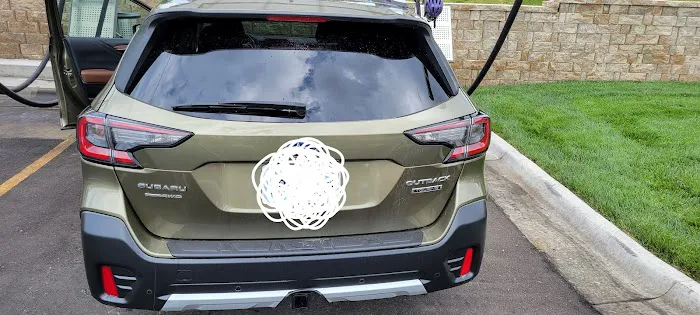 Charlie's Car Wash Picture 10