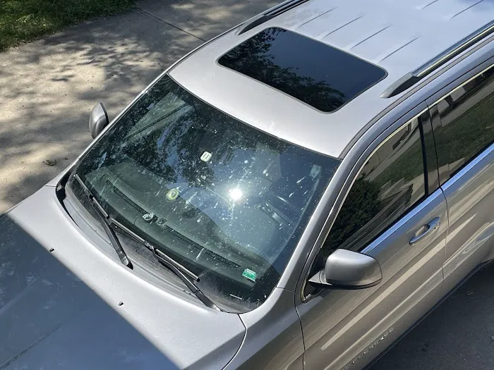 GO Car Wash Picture 4