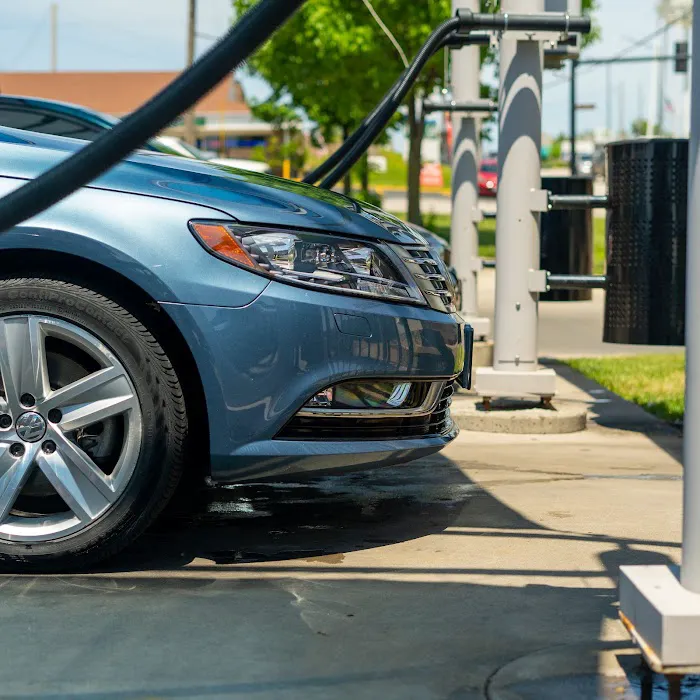 The Better Wash - Gladstone Express Tunnel Car Wash Picture 7