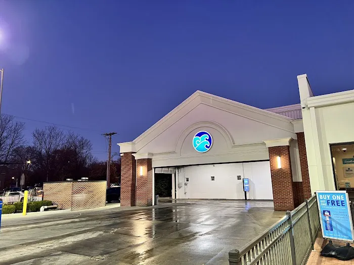 Waterway Carwash Picture 2