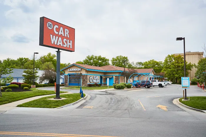GO Car Wash Picture 1