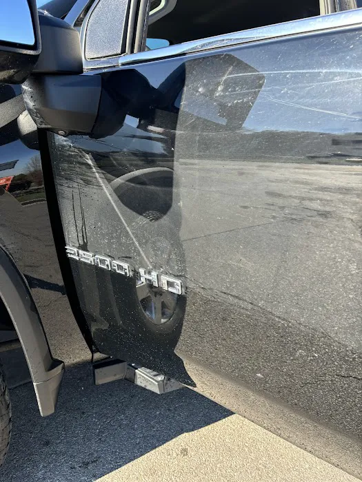 GO Car Wash Picture 8