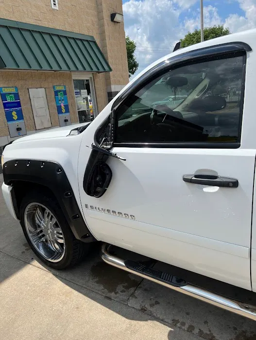 Zips Car Wash Picture 7