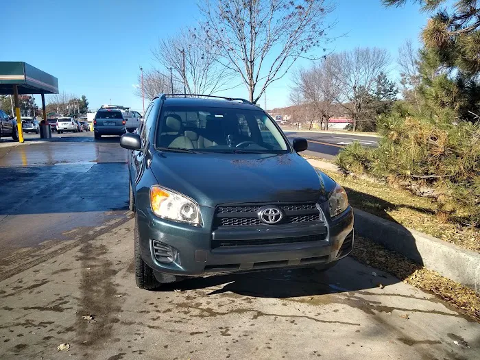 Zips Car Wash Picture 9