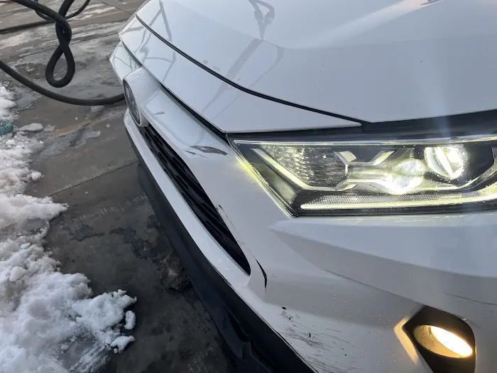 Tidal Wave Auto Spa | Car Wash Picture 10