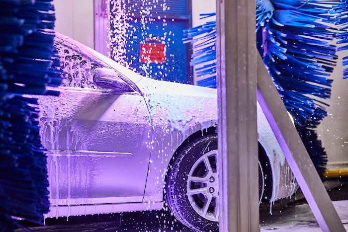 GO Car Wash Picture 3