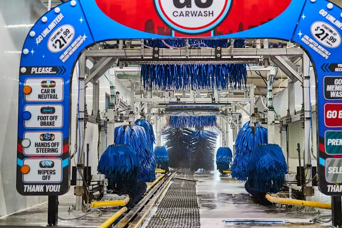 GO Car Wash Picture 7