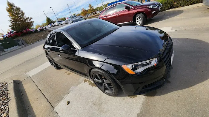 Premier Carwash Picture 1