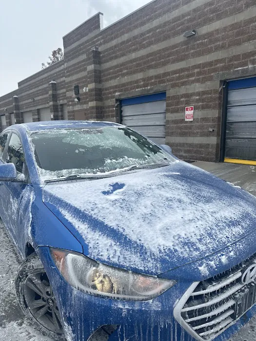 Premier Carwash Picture 7