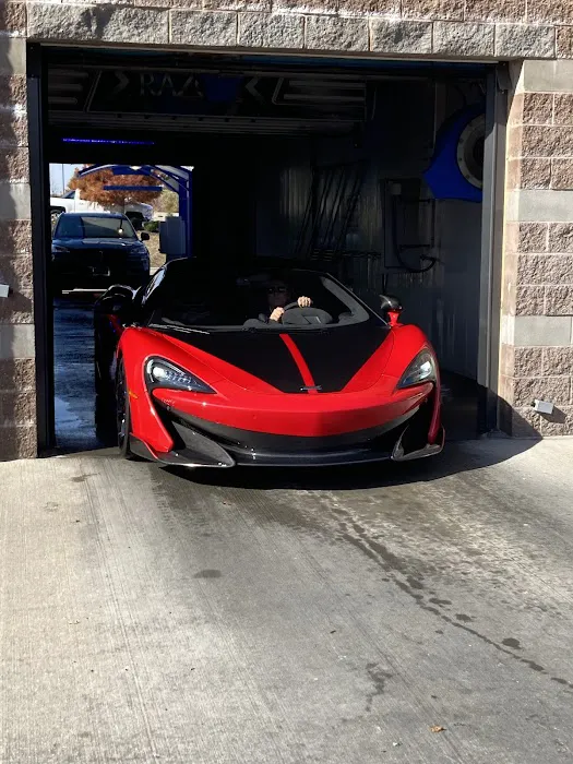 Premier Carwash Picture 6