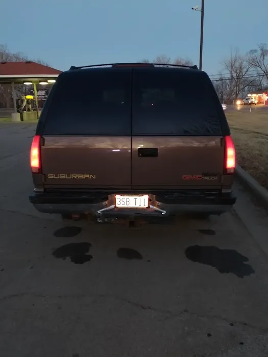 24 Hwy Car Wash Picture 6