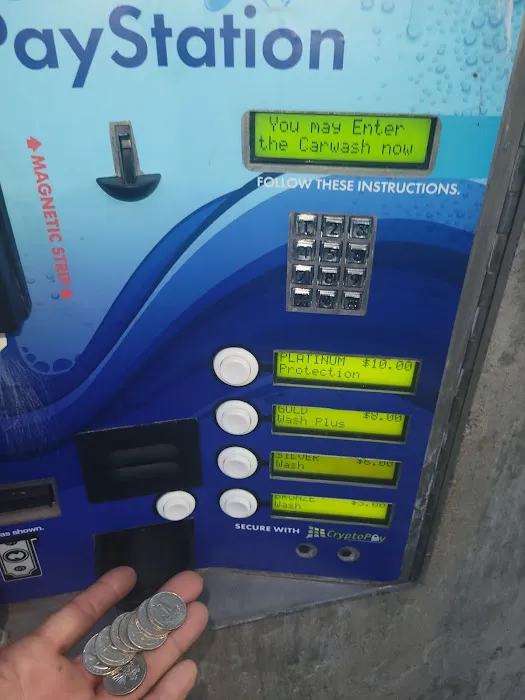 24 Hwy Car Wash Picture 7