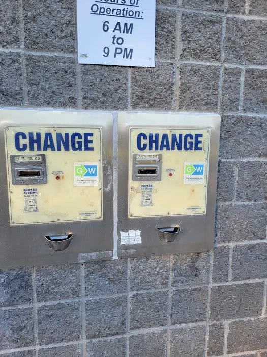 24 Hwy Car Wash Picture 8