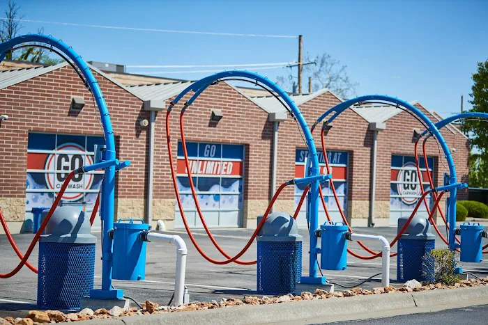 GO Car Wash Picture 5