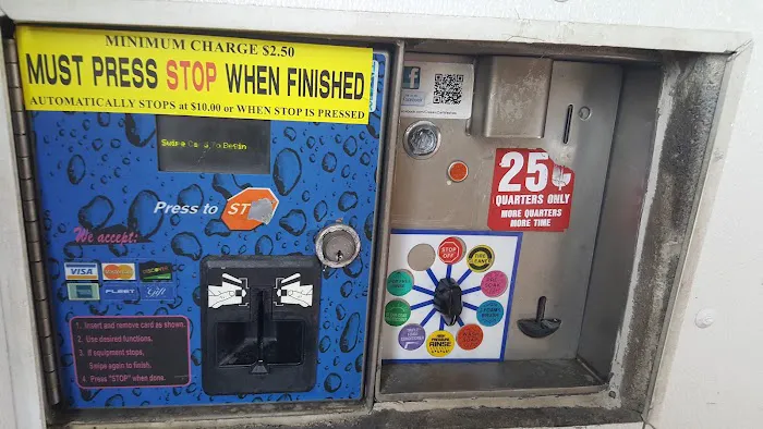 Classic Car Wash Picture 2