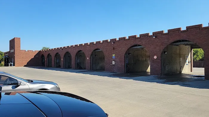 Dr Spotless Car Wash Picture 5