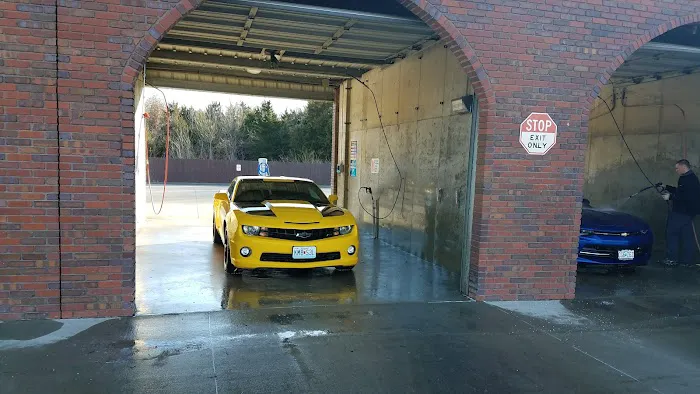 Dr Spotless Car Wash Picture 8