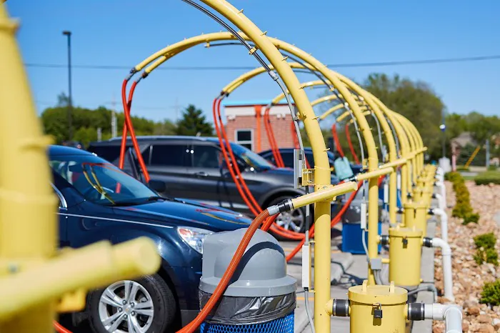 GO Car Wash Picture 8