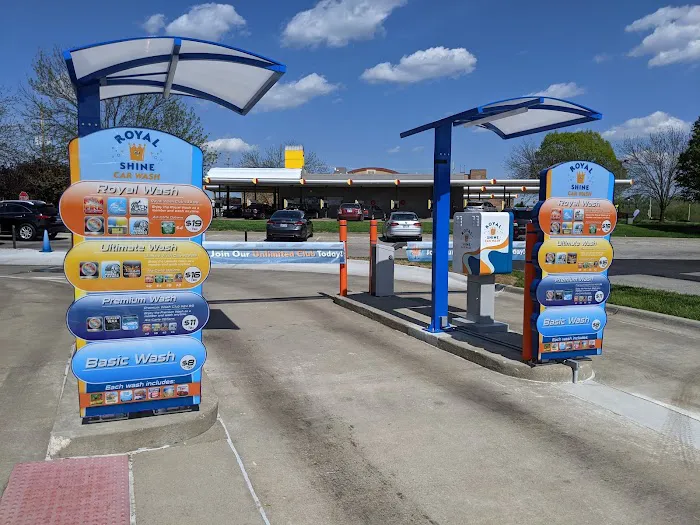 Royal Shine Car Wash Picture 4