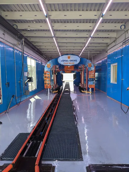 Royal Shine Car Wash Picture 8