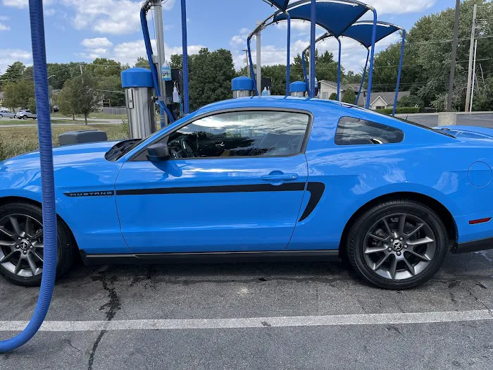 Royal Shine Car Wash Picture 10