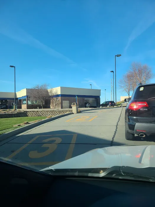 Charlie's Car Wash Picture 5